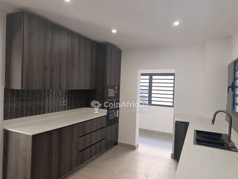 Vente villa 7 Pièces à Cocody Riviera 4 — photo 3