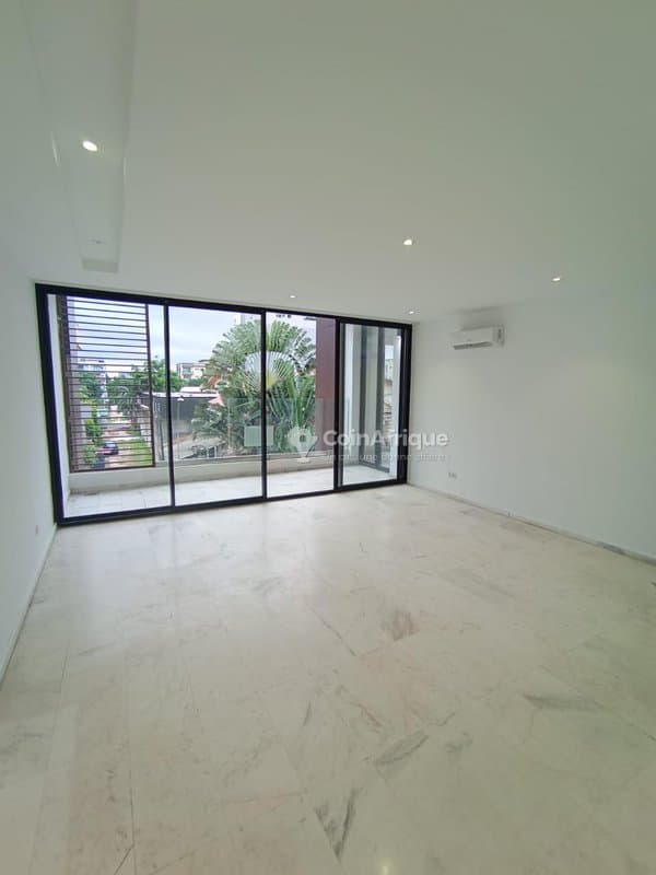 Location appartement de standing 4 pièces - cocody 2 plateaux 7eme tranche — photo 2