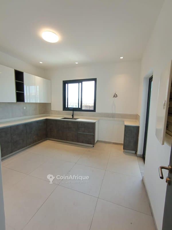 Location appartement de haut standing 4 pièces - Marcory zone 4 — photo 3
