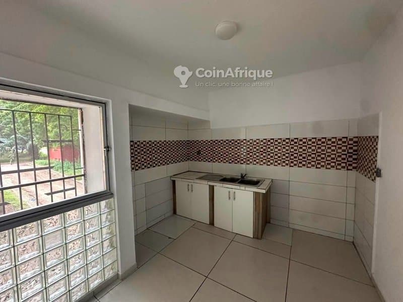 Location appartement 5 pieces à Cocody Rivera Golf-1 — photo 2