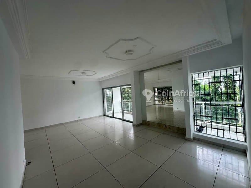 Location appartement 5 pieces à Cocody Rivera Golf-1 — photo 4