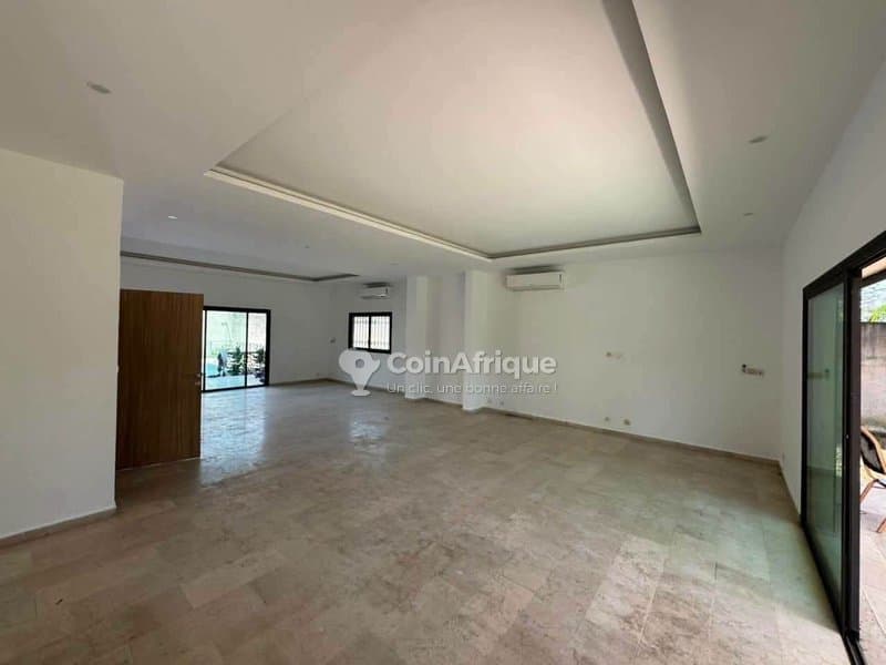 Location villa 9 pièces à Cocody Riviera Attoban — photo 5