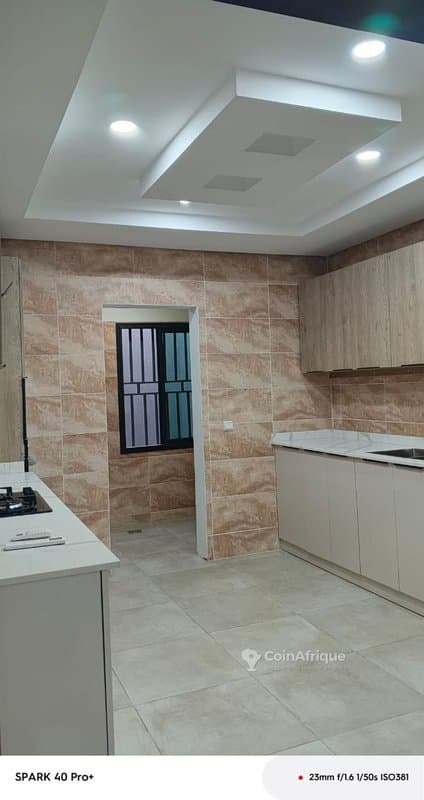Location appartements 2, 3 et 4 pièces - Cocody — photo 3