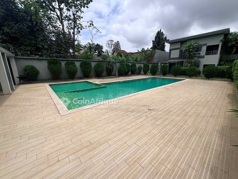 Location villas duplex 6 pièces - Cocody angré 7iem tranche avec piscine commune — photo 3