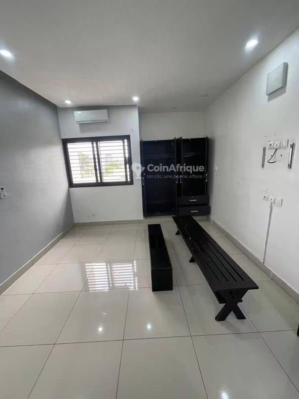 Vente appartement 3 pièces - Marcory zone 4 — photo 5