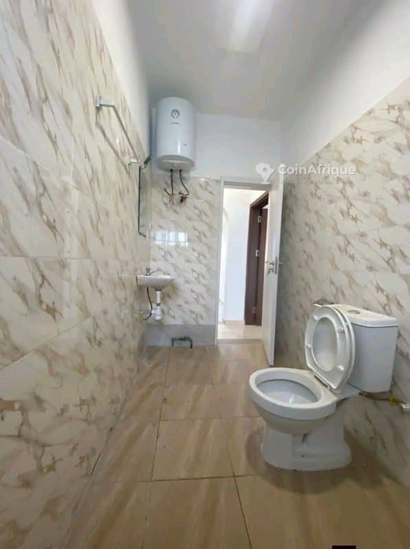 Location appartement 3 pièces - riviera bonoumin — photo 2