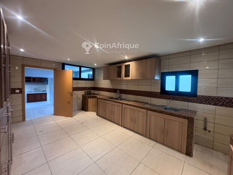 Location villa duplex 7 pièces - Cocody — photo 4