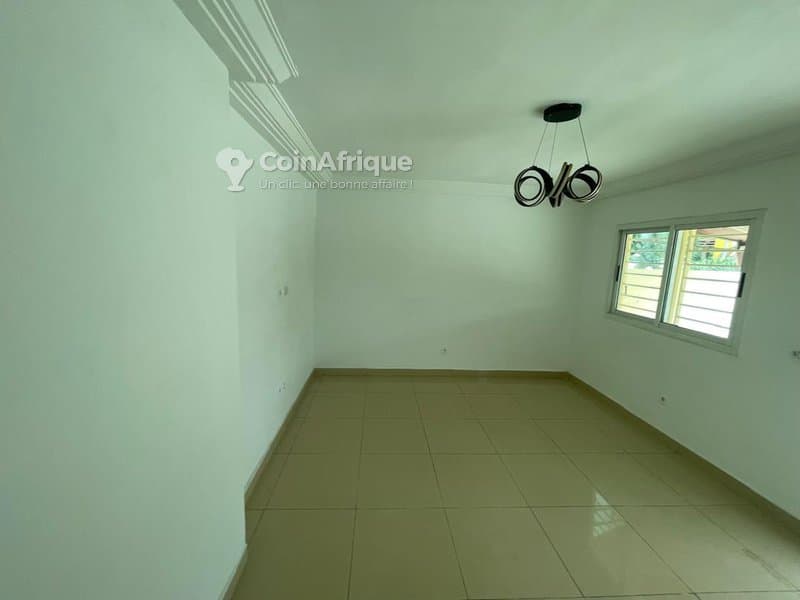 location villa duplex de standing 6 pièces + piscine - cocody 2 plateaux 8eme tranche cité arcade — photo 4