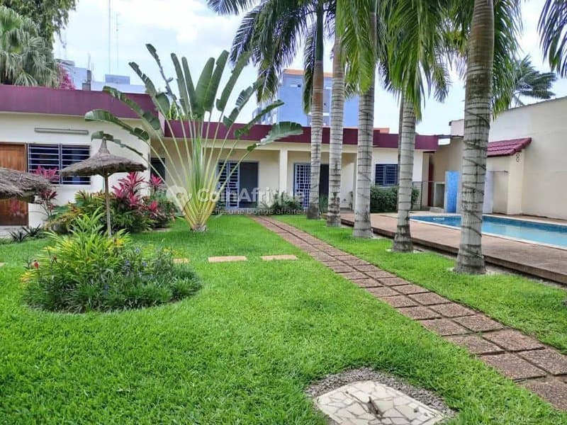 Vente villa duplex 6 pièces - Cocody Mermoz — photo 3