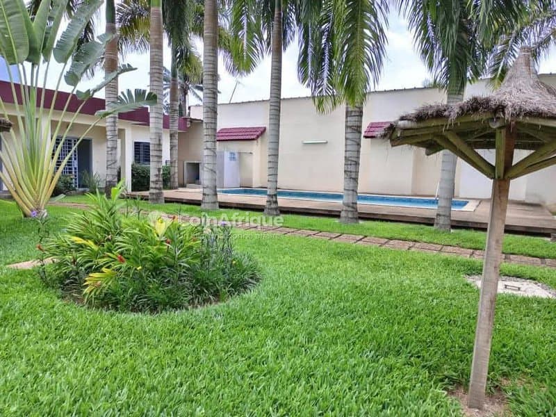 Vente villa duplex 6 pièces - Cocody Mermoz — photo 4