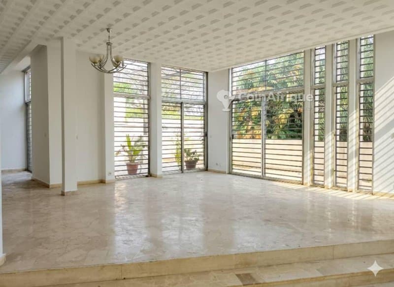 Vente villa duplex de standing 7 pièces sur 1076m2 - cocody 2 plateaux ena — photo 5