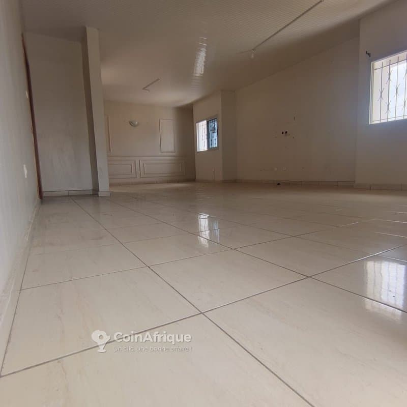 Location appartement 4 pièces Riviera palmeraie — photo 3