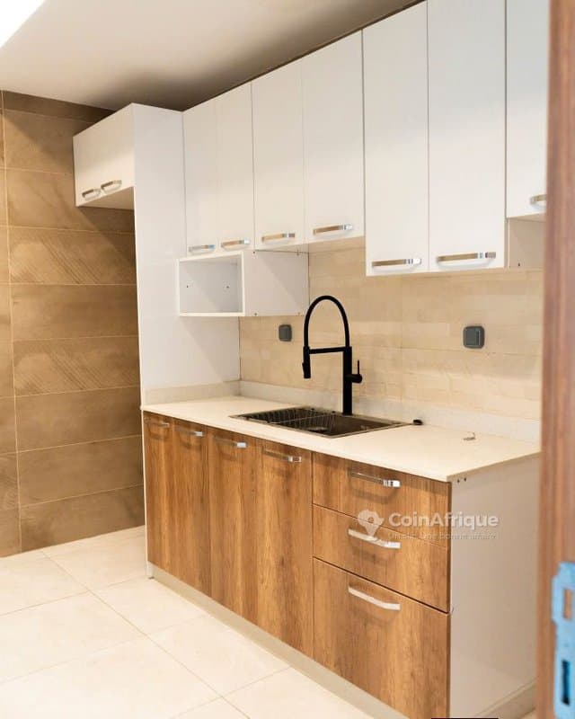 Location appartement 5 pièces à la riviera m’badon — photo 4