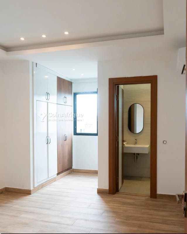 Location appartement 5 pièces à la riviera m’badon — photo 5