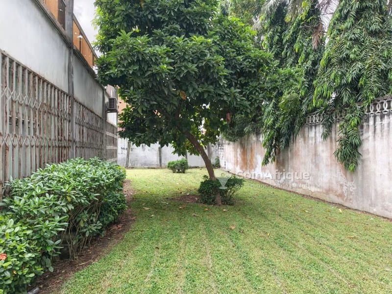 Location villa 13 pièces Cocody Angré aux Oscars — photo 3