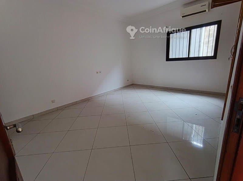 Location villa duplex 7 pièces - Riviera 4,cité blanche — photo 4