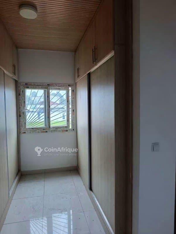 Location villa duplex 7 pièces - Cocody riviera Attoban — photo 4