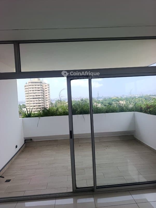 Location appartement 5 pièces - Rivièra — photo 2