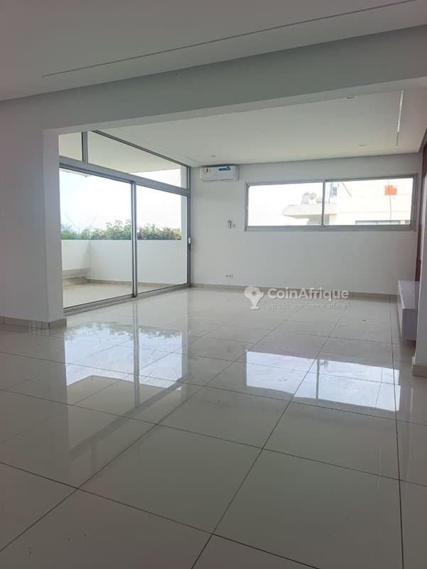 Location appartement 5 pièces - Rivièra — photo 4