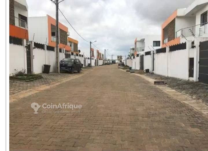 Location villa duplex 6 pièces avec jardin - Cocody — photo 2