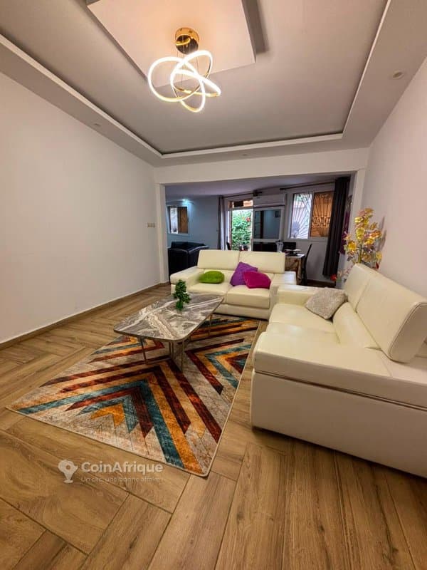 Location villa basse de standing 3 pièces + dépendance - cocody riviera 2 — photo 2