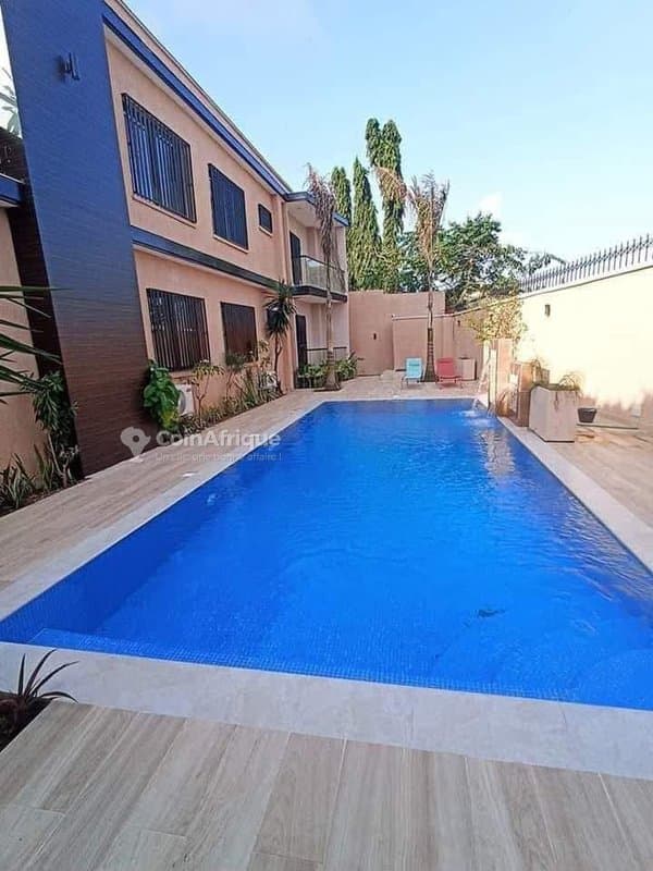 Location appartements 4 pièces -, Riviera attoban