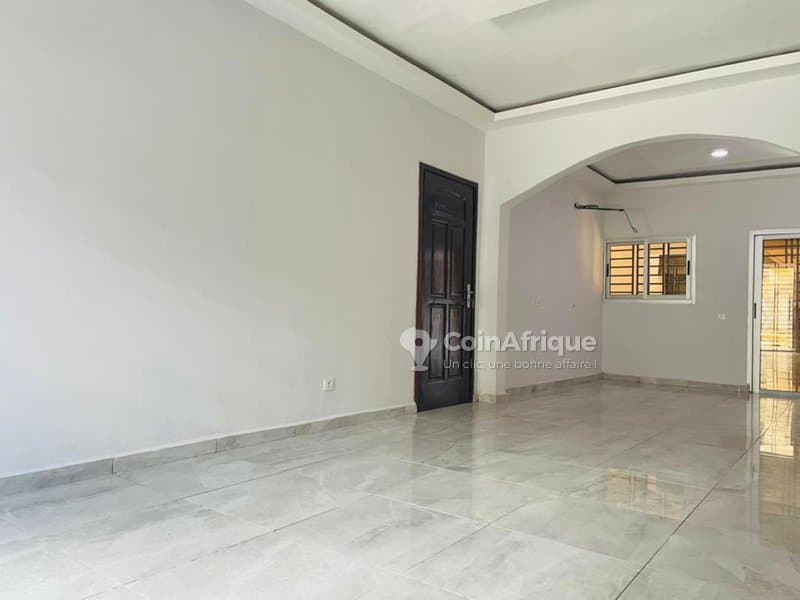 Location villa duplex 6 pièces - Cocody riviera abatta — photo 3