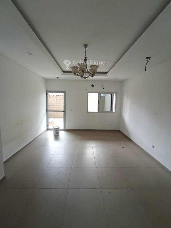 Location appartement 2 pièces - Cocody 2 plateaux vallon